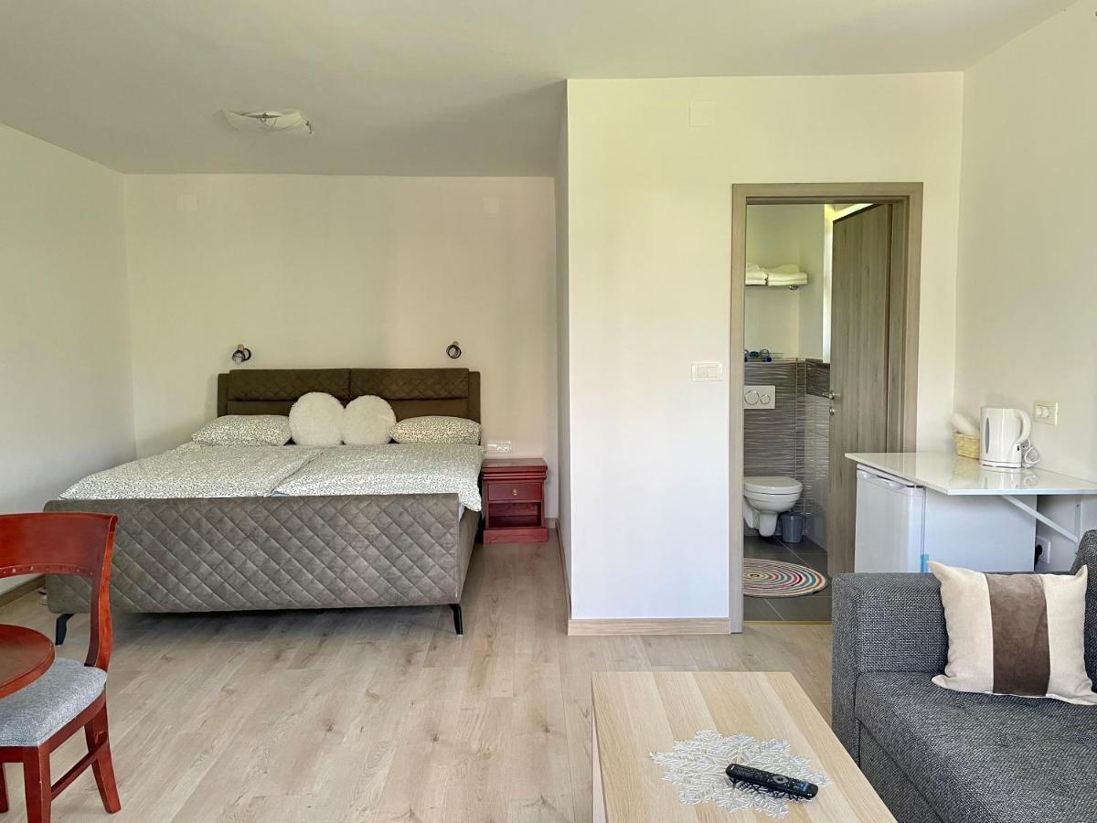 Ana Rooms Блед Экстерьер фото